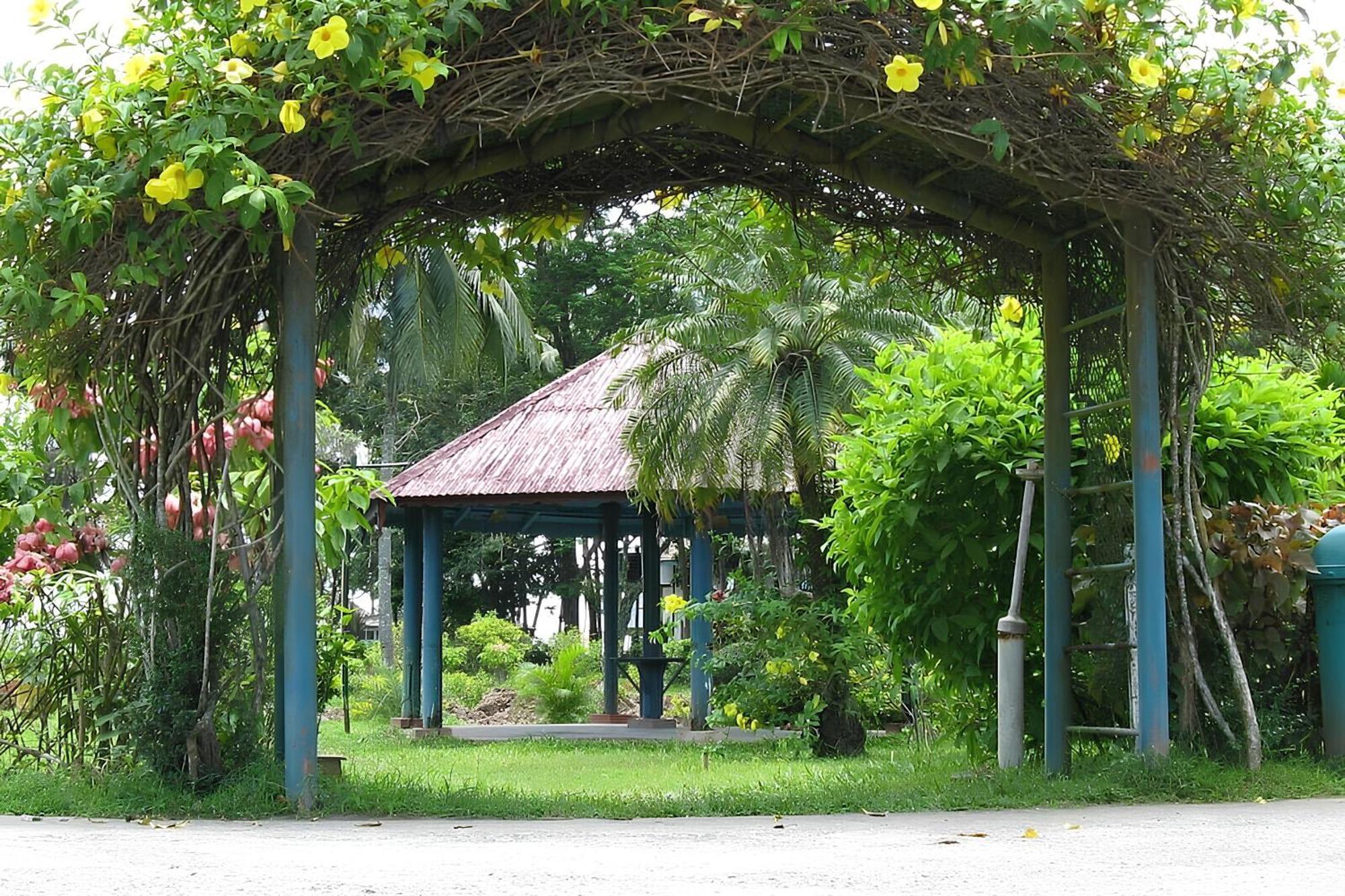 Peerless Resort Sri Vijaya Puram Shadipur Extérieur photo